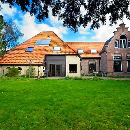 Familiesuite Molenstraat 3* Den Burg